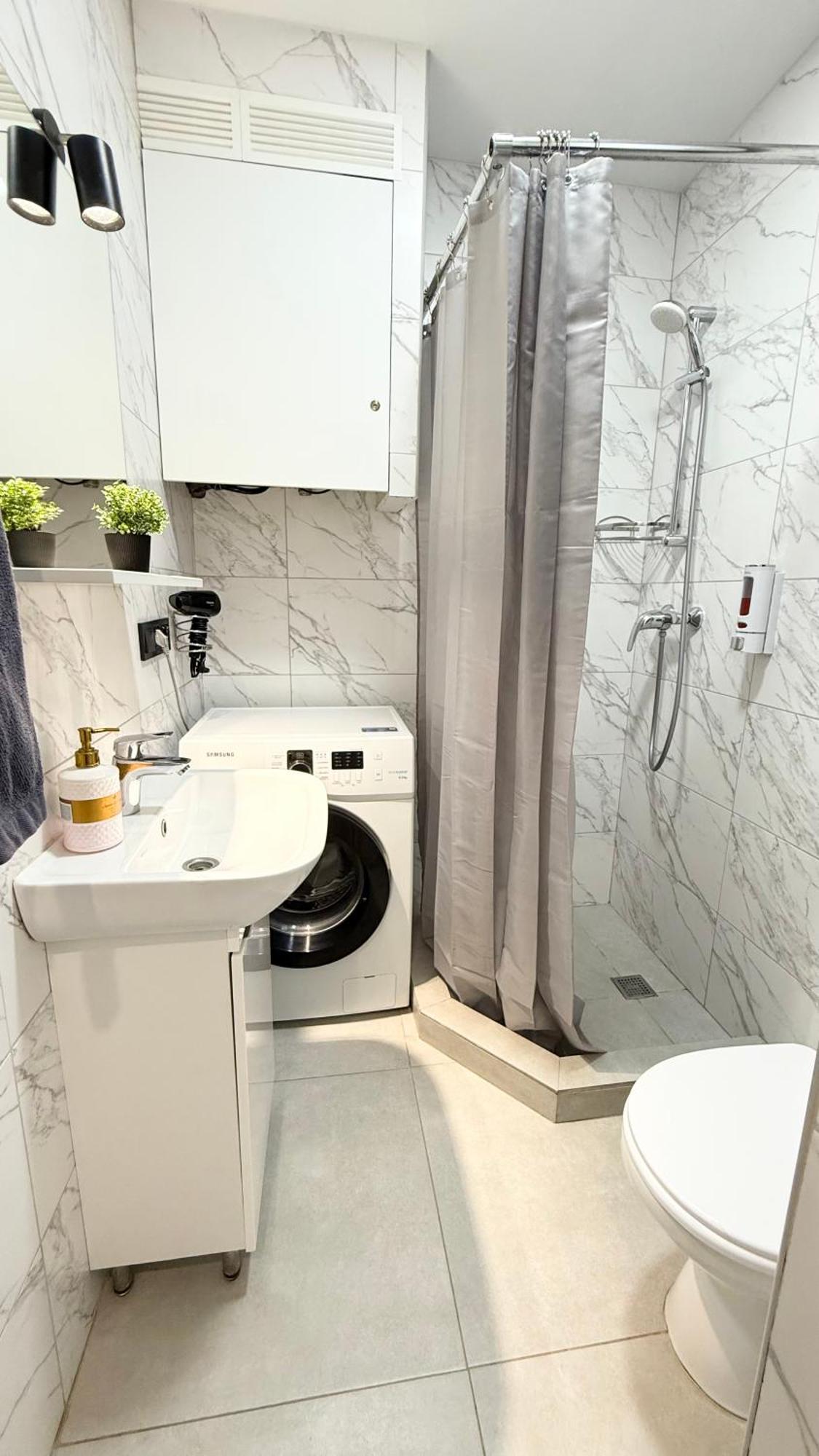 Tiffany Apartment Irpin Bagian luar foto